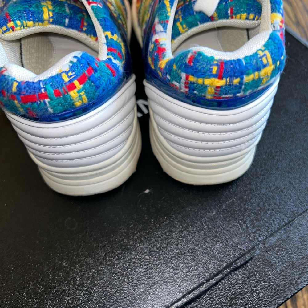 Chanel multi color tweed sneakers - Picture 3 of 8